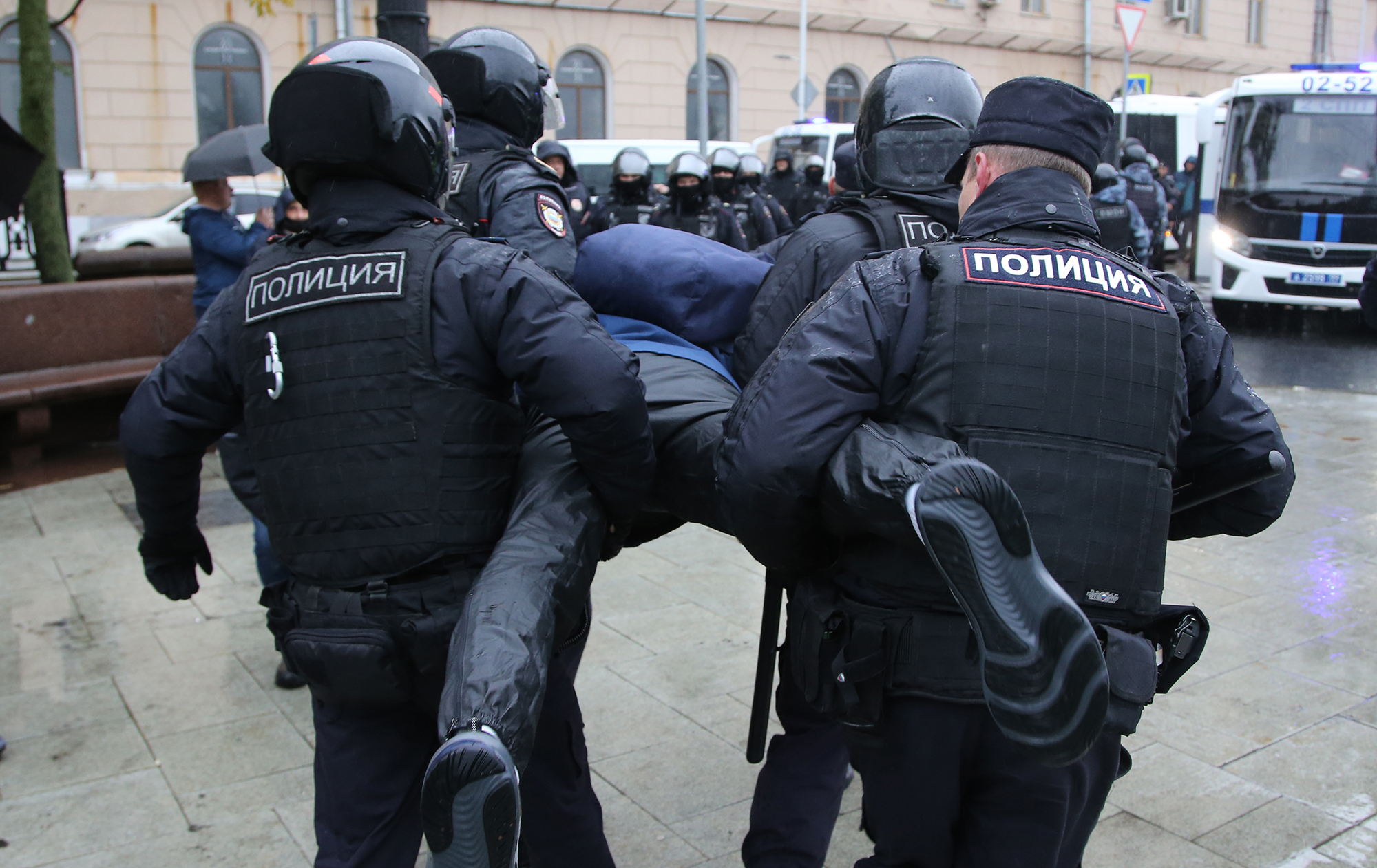 Военный историк Макс Бут: Это битва не только за будущее Украины, но и за будущее всего мира